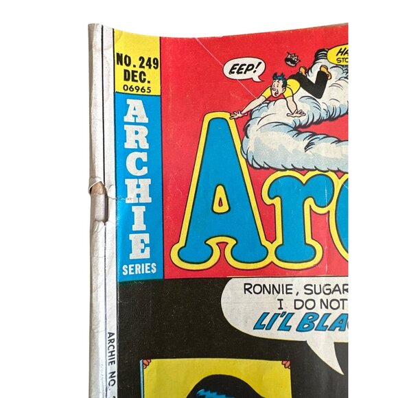 Archie Comics Archie Series No #249 December 1975 Edition Vintage Bagged Boarded - Picture 2 of 6